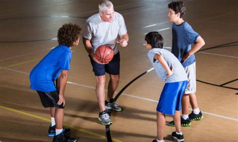 How Many Periods in Basketball Middle School: Exploring the Rhythms of the Game